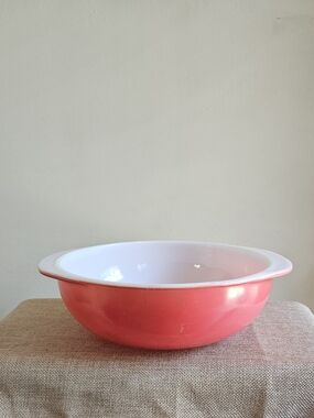 🦩Pyrex Pink Flamingo Round Casserole Bowl 024
